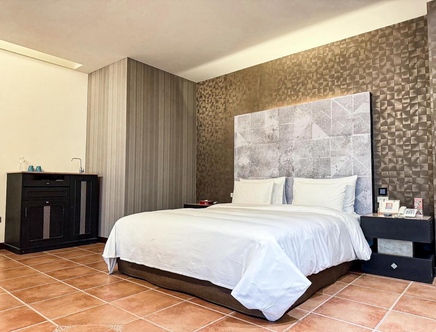 All-Ur Boutique Motel -Chia Yi Branch Chiayi City Exterior photo