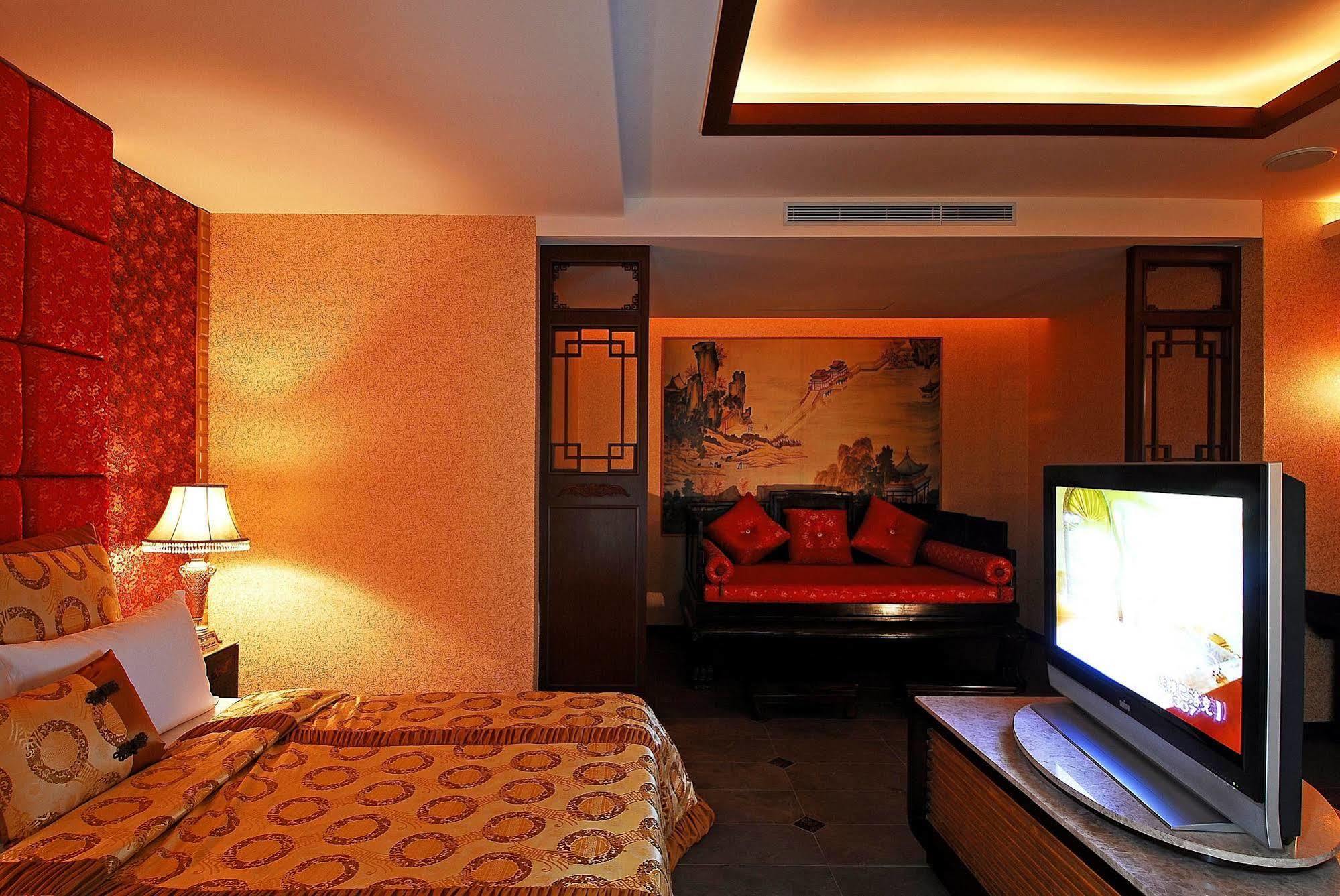 All-Ur Boutique Motel -Chia Yi Branch Chiayi City Exterior photo
