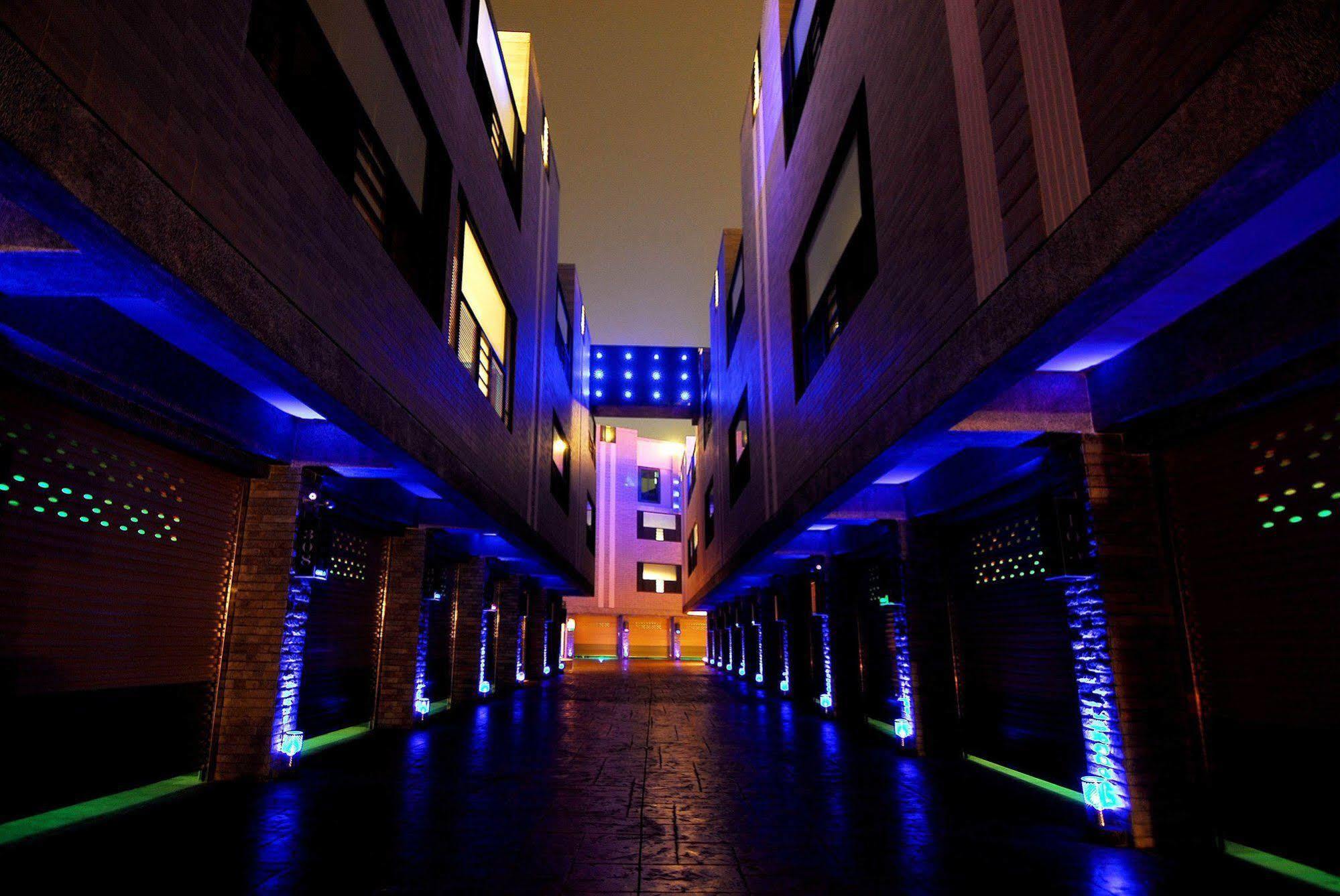 All-Ur Boutique Motel -Chia Yi Branch Chiayi City Exterior photo